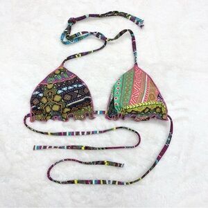 NWOT miss bikini triangle cup bikini top